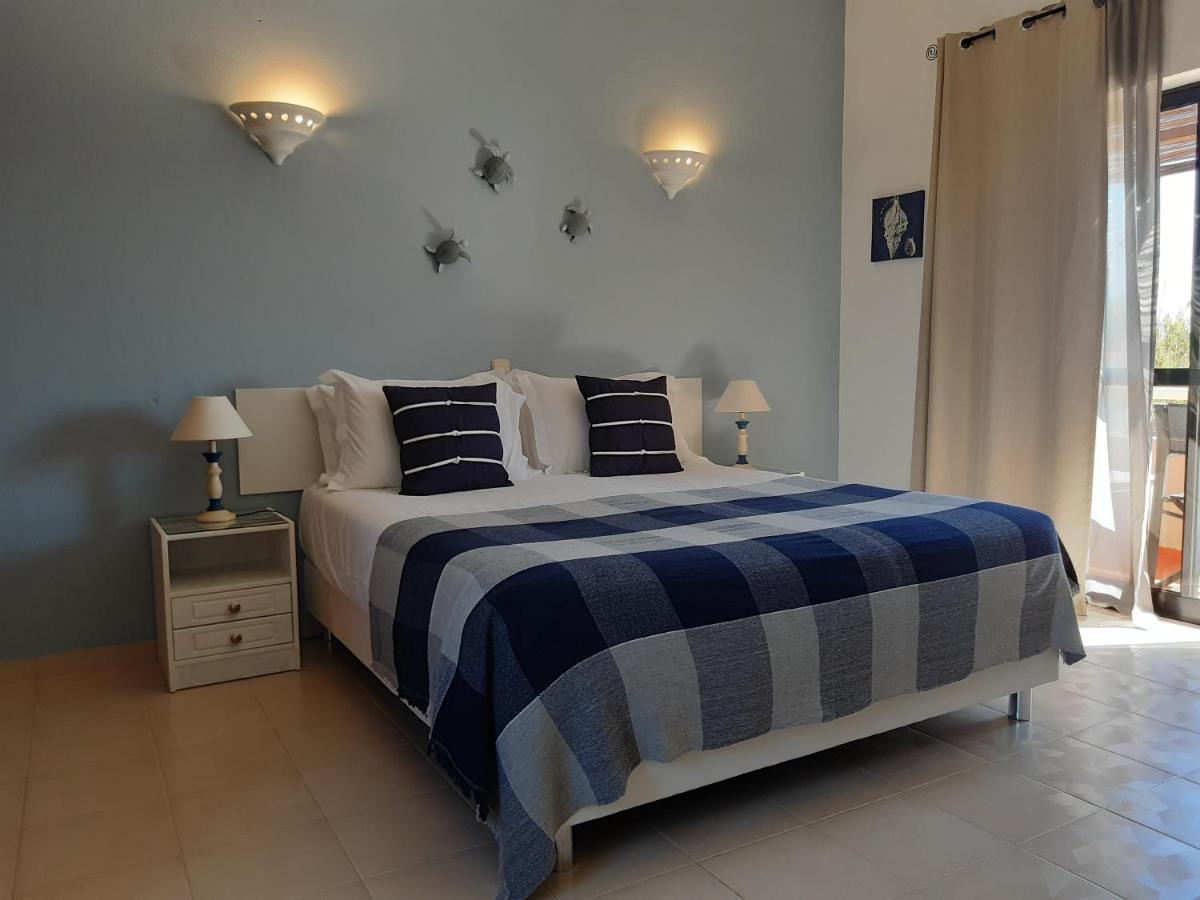 Casa Rosa Montes Hotel Praia Da Luz ภายนอก รูปภาพ