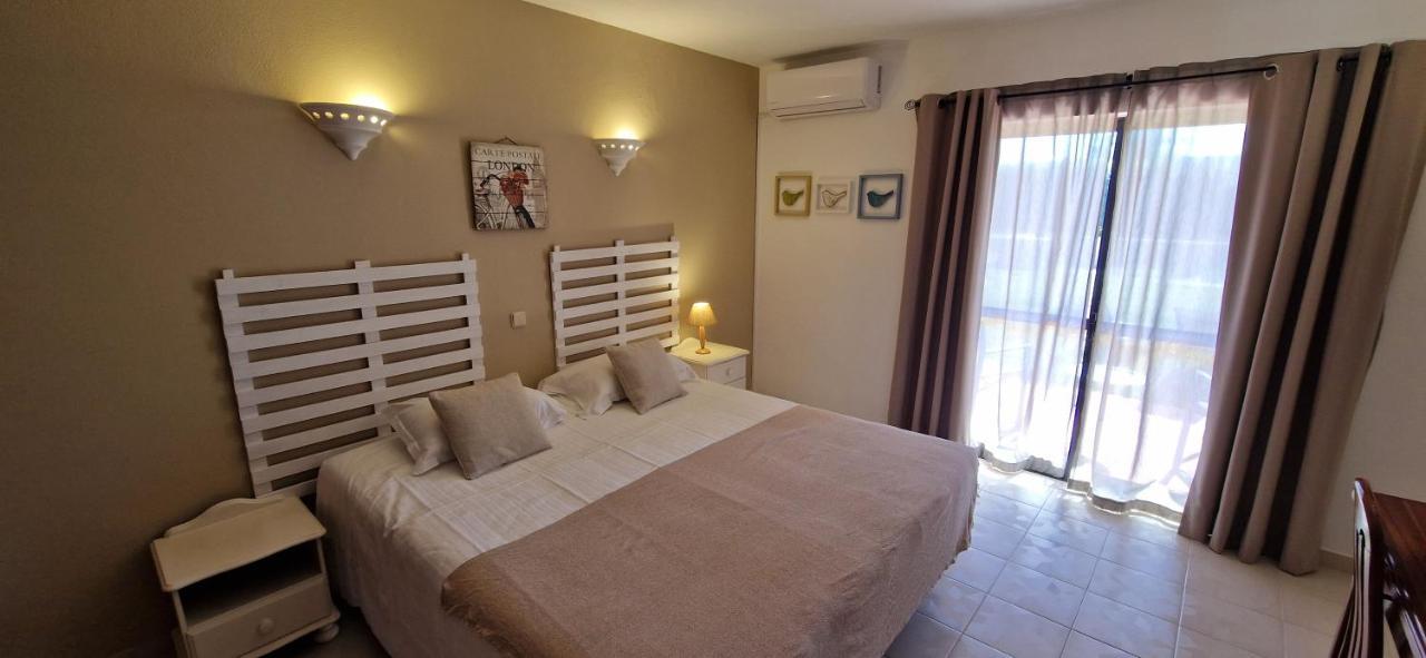 Casa Rosa Montes Hotel Praia Da Luz ภายนอก รูปภาพ