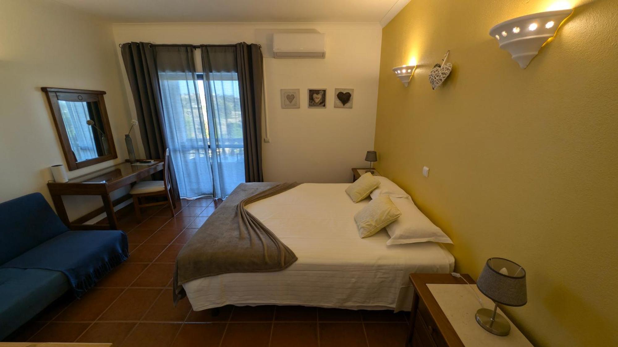 Casa Rosa Montes Hotel Praia Da Luz ภายนอก รูปภาพ