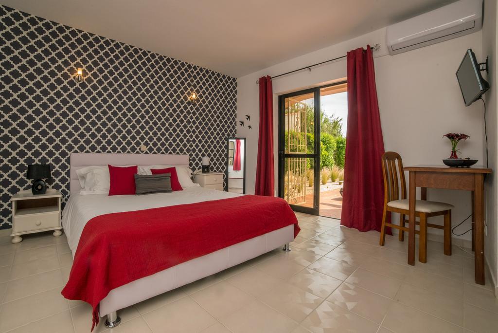 Casa Rosa Montes Hotel Praia Da Luz ภายนอก รูปภาพ