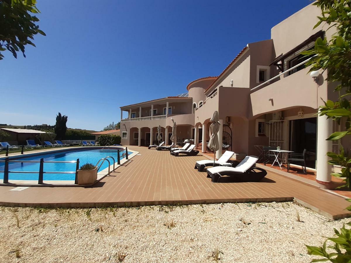 Casa Rosa Montes Hotel Praia Da Luz ภายนอก รูปภาพ